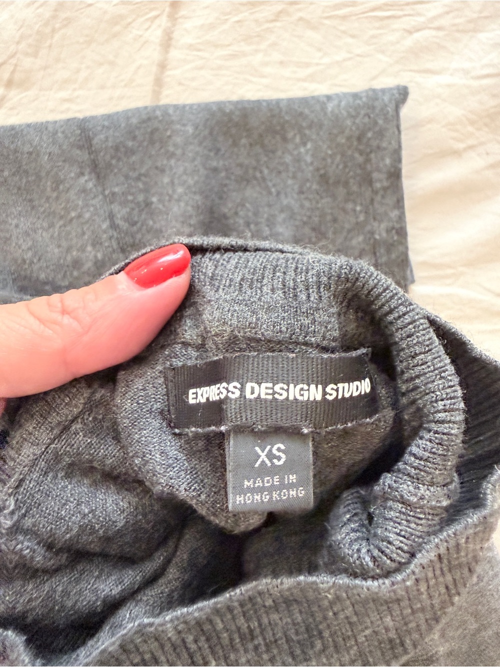 Express Gray Ribbed Turtleneck Sweater - Picture 7 of 9